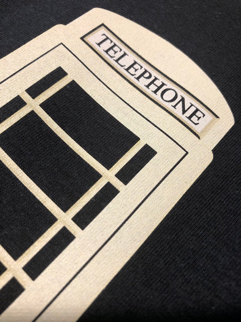 Hull Cream Phone Box From Kingston Upon Hull Unisex Short Sleeve Tee