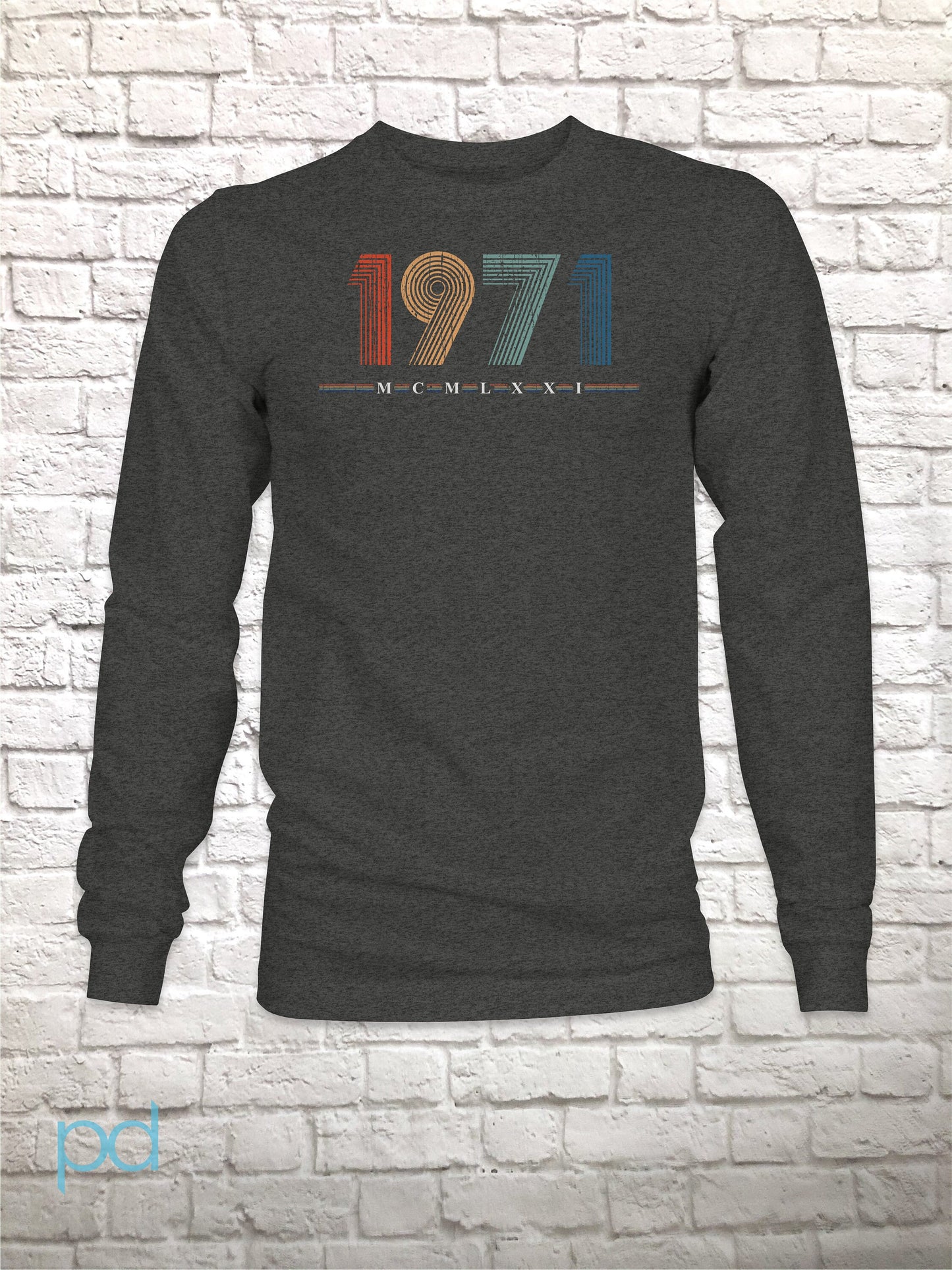 1971 Longsleeve T Shirt, 51st Birthday Gift T-Shirt in Retro & Vintage 70s style, MCMLXXI Fiftieth Bday Tee Shirt Top For Men or Women